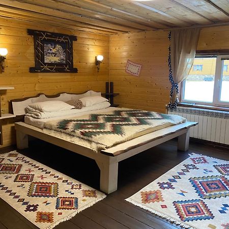Сімейний Номер 1 Садиба У Ані ซีเนเวียสกา โปลีอานา ภายนอก รูปภาพ