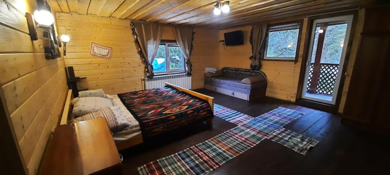 Сімейний Номер 1 Садиба У Ані ซีเนเวียสกา โปลีอานา ภายนอก รูปภาพ