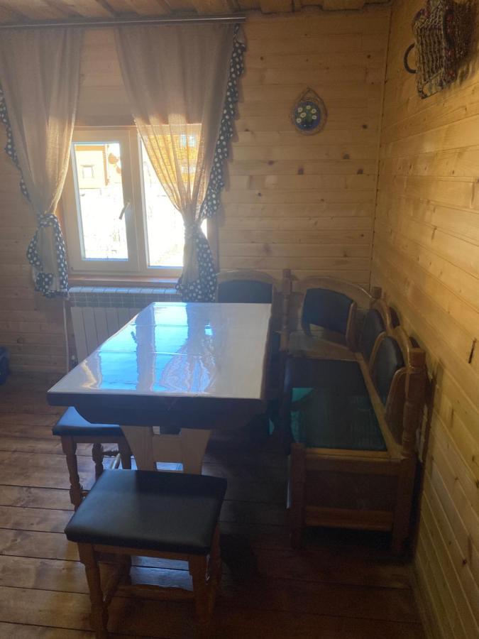 Сімейний Номер 1 Садиба У Ані ซีเนเวียสกา โปลีอานา ภายนอก รูปภาพ