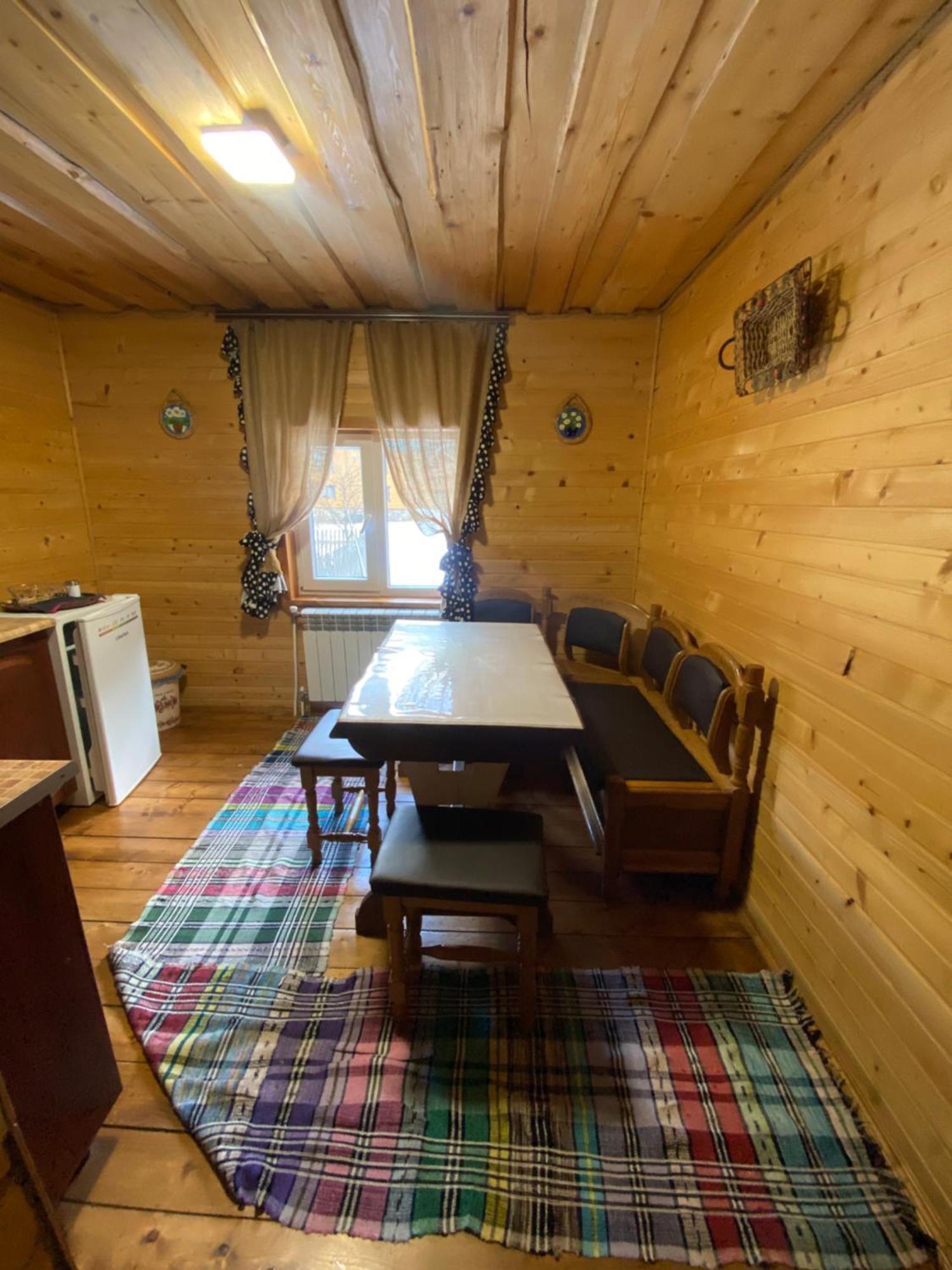 Сімейний Номер 1 Садиба У Ані ซีเนเวียสกา โปลีอานา ภายนอก รูปภาพ